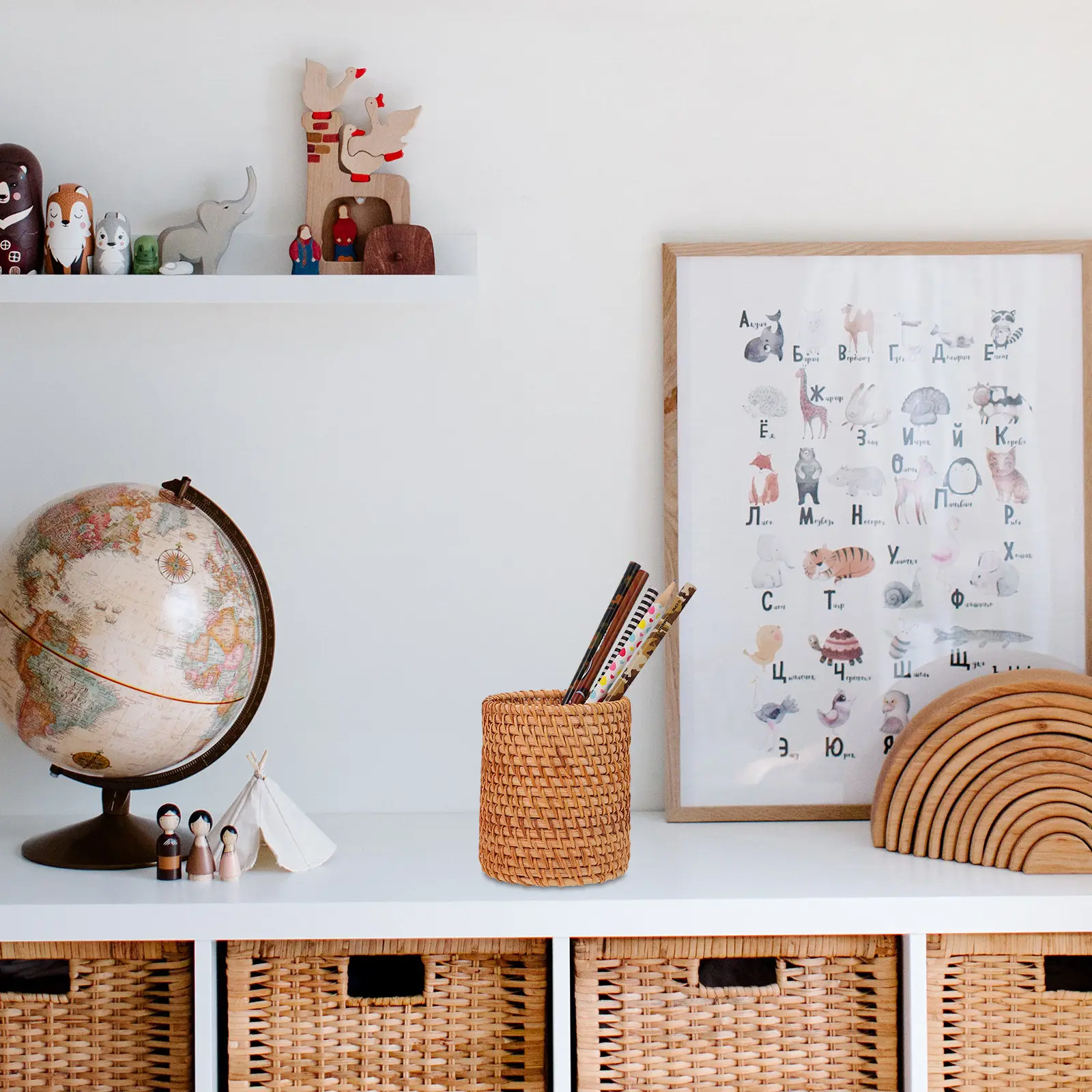 1Pcs Woven Rattan Pen Holder Basket Desktop Sundries Organizer Compact Wood Woven Storage Container for Stationery Makeup Home