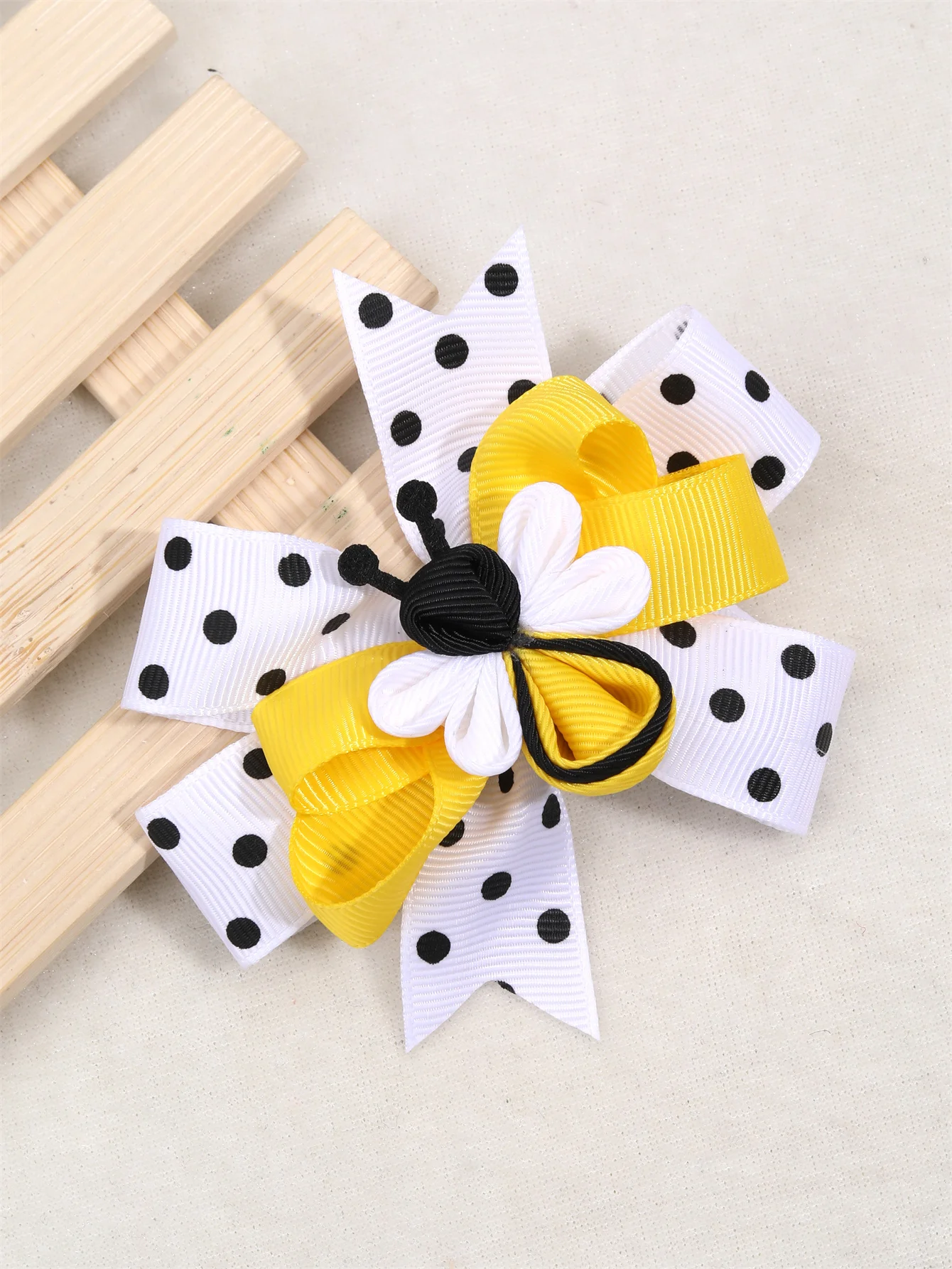 Hair Clips Unique Bee Hair Bows For Girls Stack Dot Hair Clips Fashion Kids Hairpins Barrettes Children Hair Accessories