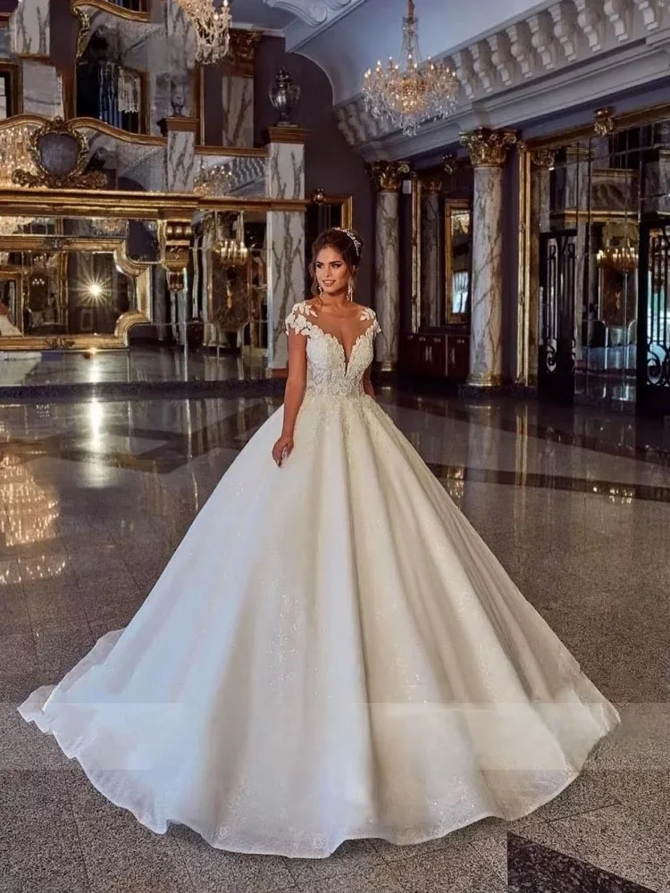 

Customize Elegant Shiny Tulle Ball Gown Wedding Dresses Short Sleeves Beading Pearls Scoop Appliques Lace Bridal Gowns