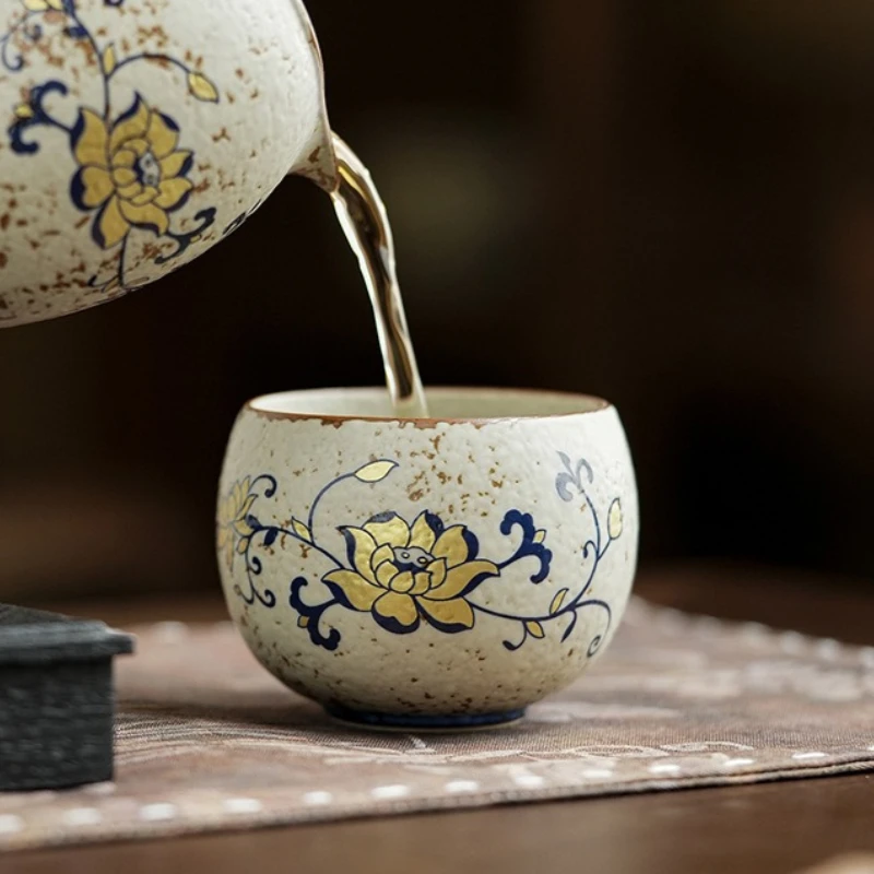 Blue White Flint Red Interlocking Lotus Retro Ceramic Cup Round Belly Heat Insulation Safe Grip Home Tea Tasting Table Decor
