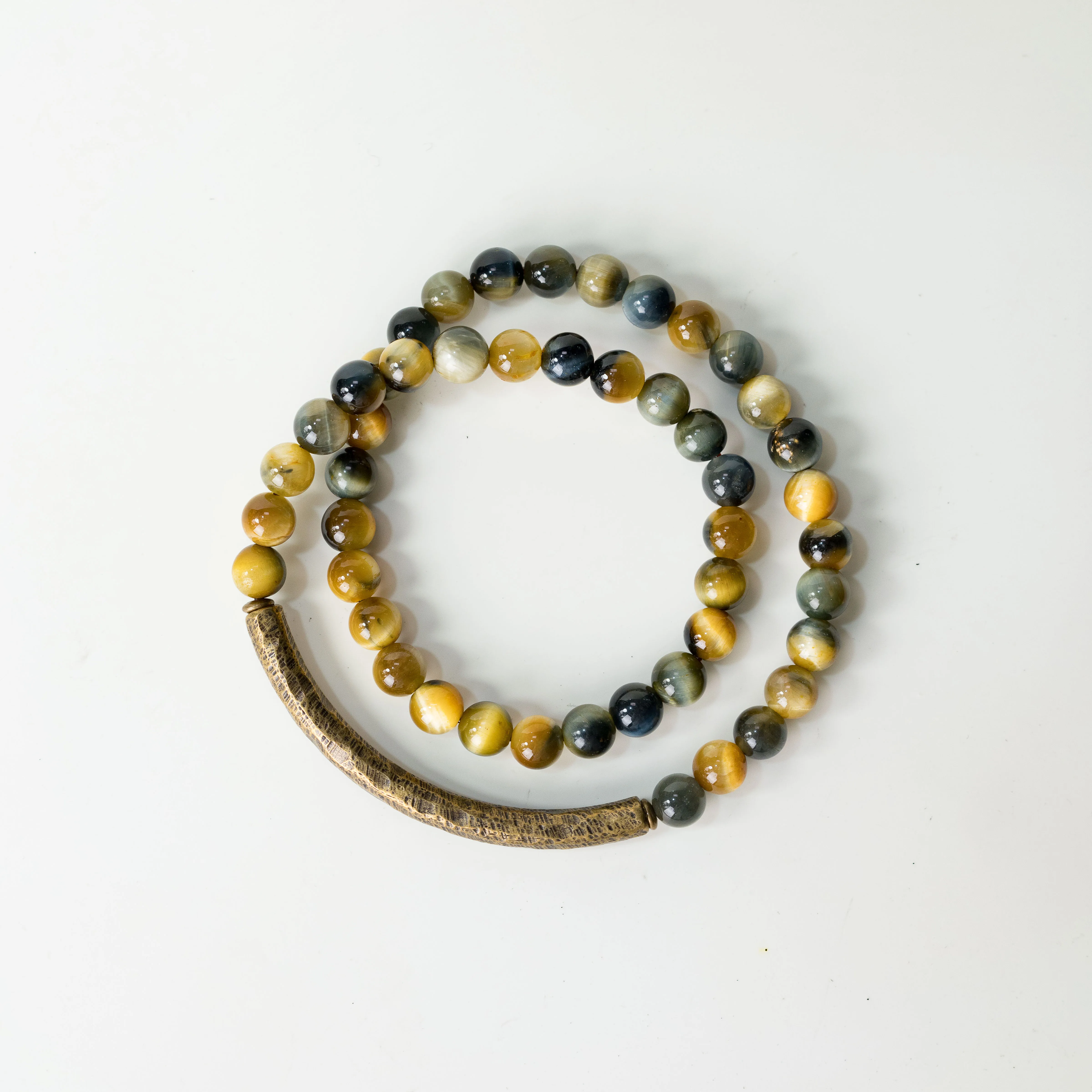 Natürliches Traum-Tigerauge Armband Handgefertigtes Gehämmertes Messingrohr Vintage Elastisches Perlenarmband Spiritueller Schutz Schmuck