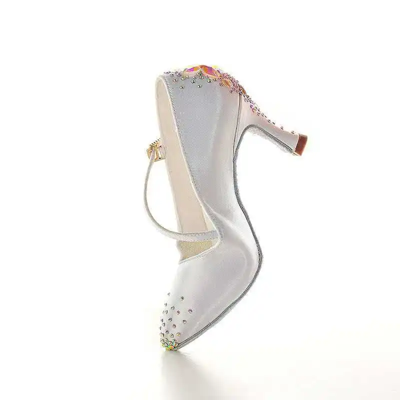 Кроссовки, современная танцевальная обувь для женщин, атласная атласная обувь для вальса на домашней подошве, профессиональная обувь для латинских танцев, сверкающие бриллианты