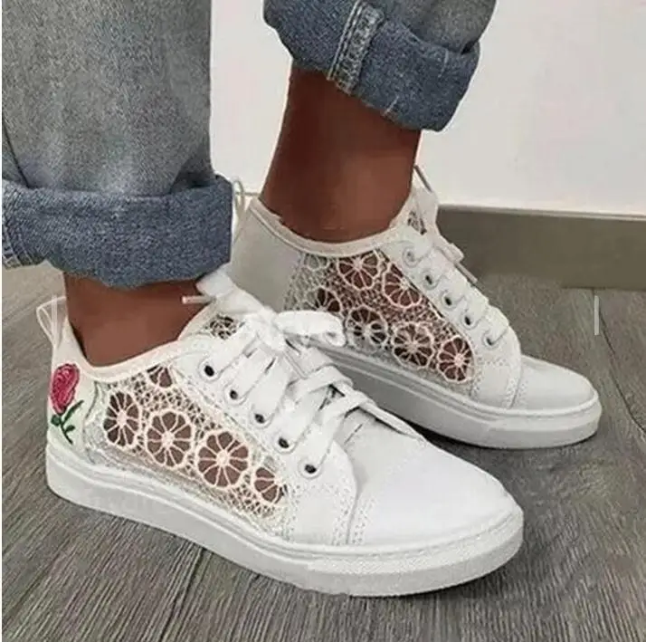 2022 NEW Summer Casual White Shoes Cutouts Lace Canvas Hollow Breathable Platform Flat Shoes Woman Sneakers Women Shoes