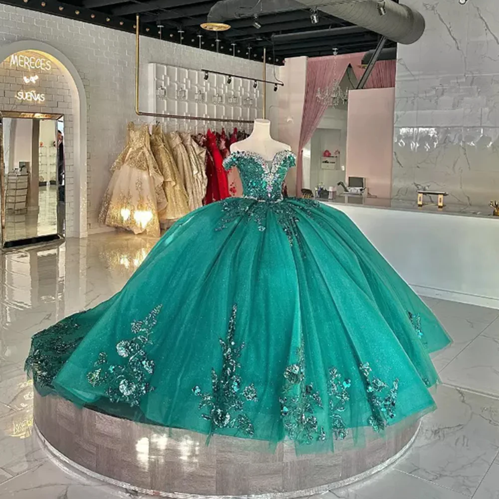 فساتين Quinceanera الساحرة الحلو 16 قبالة الكتف 3D الزهور حزب الكرة أثواب الأميرة الحفلة Gown01