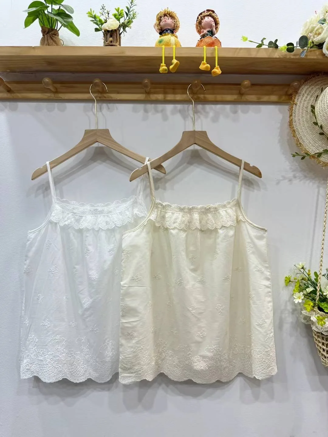 سترة قطنية صيفية جديدة لعام 2025 ، كشكشة مطرزة بدون أكمام للنساء ، قميص داخلي داخلي لتخفيض العمر من Mori Girl T57376CC #3