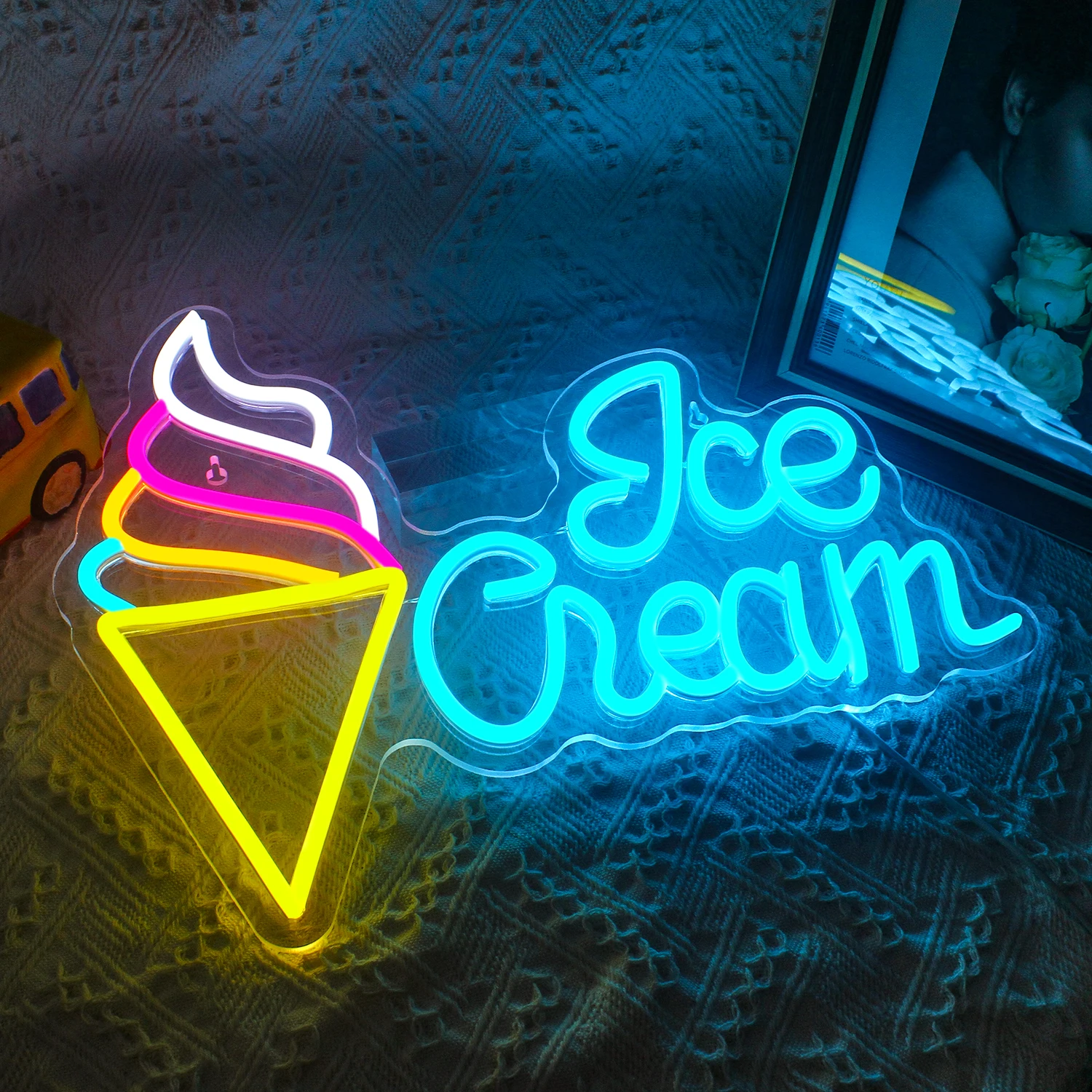 Imagem -03 - Usb Powered Ice Cream Neon Sign Decoração de Parede de Quarto Led Decoração Pendurada na Janela Uso para Sorvete Sobremesa Empresarial Loja Bar Festa