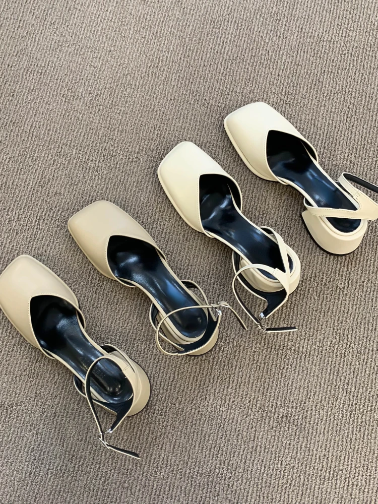 2022 Summer Hollow Out Pure Color Sandals Woman Non Slip Casual Elegant Shoes Beach Korean Style Buckle Medium Heels Shoes Slim