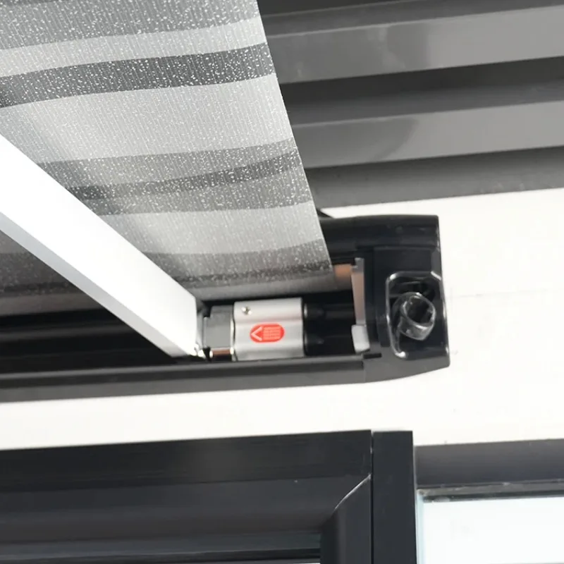 أفضل مظلة قافلة قابلة للسحب من سبائك الألومنيوم المقاومة للعوامل الجوية مقاس 4 × 2 م من أجزاء جسم متنقل RV من الصين #5