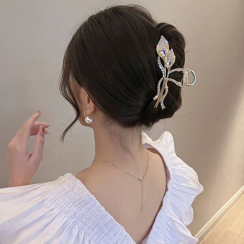 French Light Luxury Tulip Claw Clip High End Women\'s Back Head Spoon Pan Hair Metal Hair Clip Shark Clip Hair Accessories