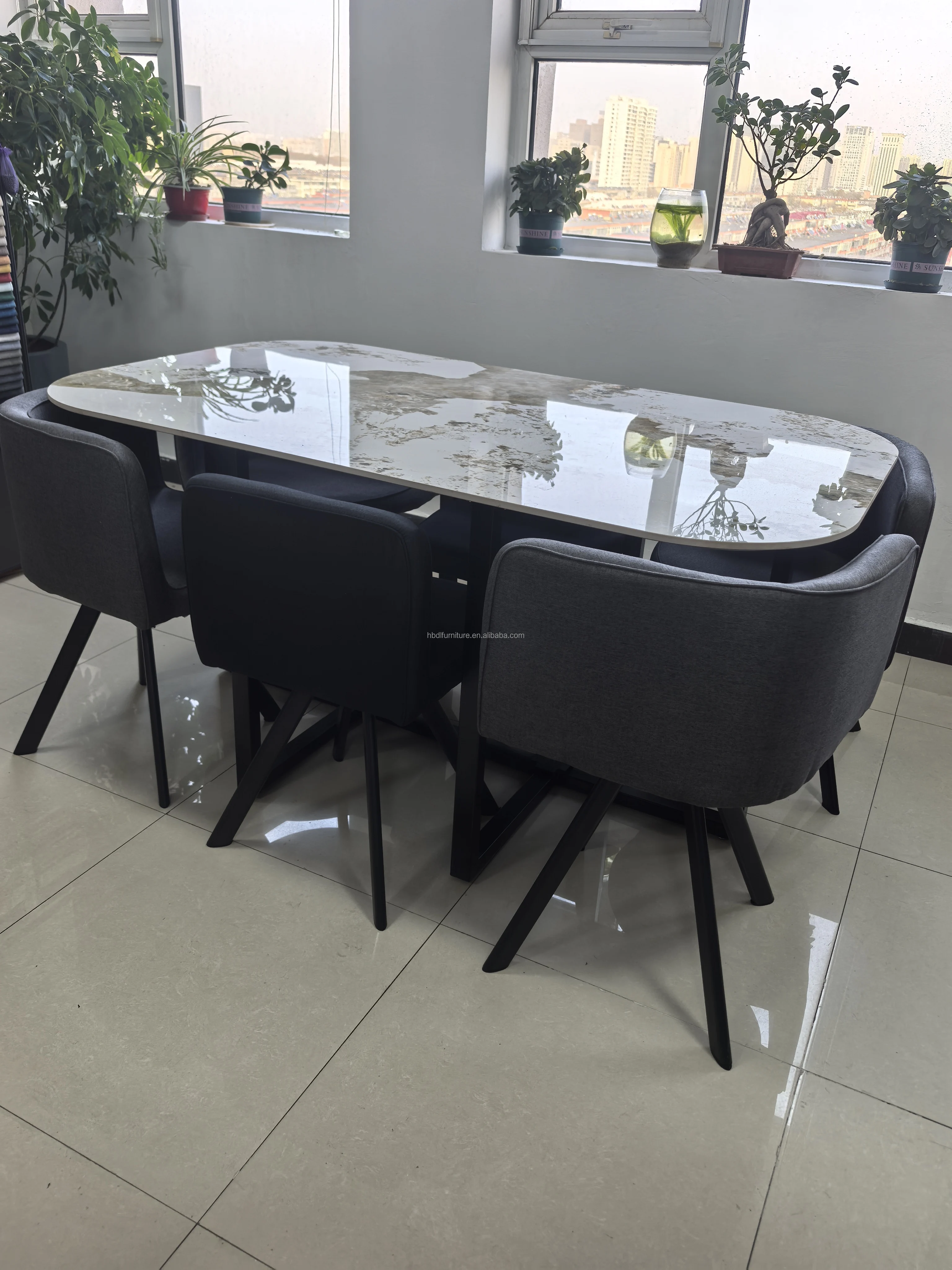 

One Table and Six Chairs Set with High Quality Use in Dining Room Restaurantpromote sales