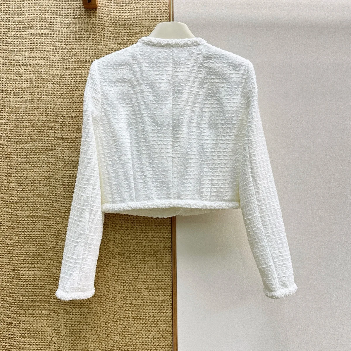 High Quality Women Round Neck Cropped Tweed Jacket Single Breasted Fringe Trim Short Coat lyt2672278