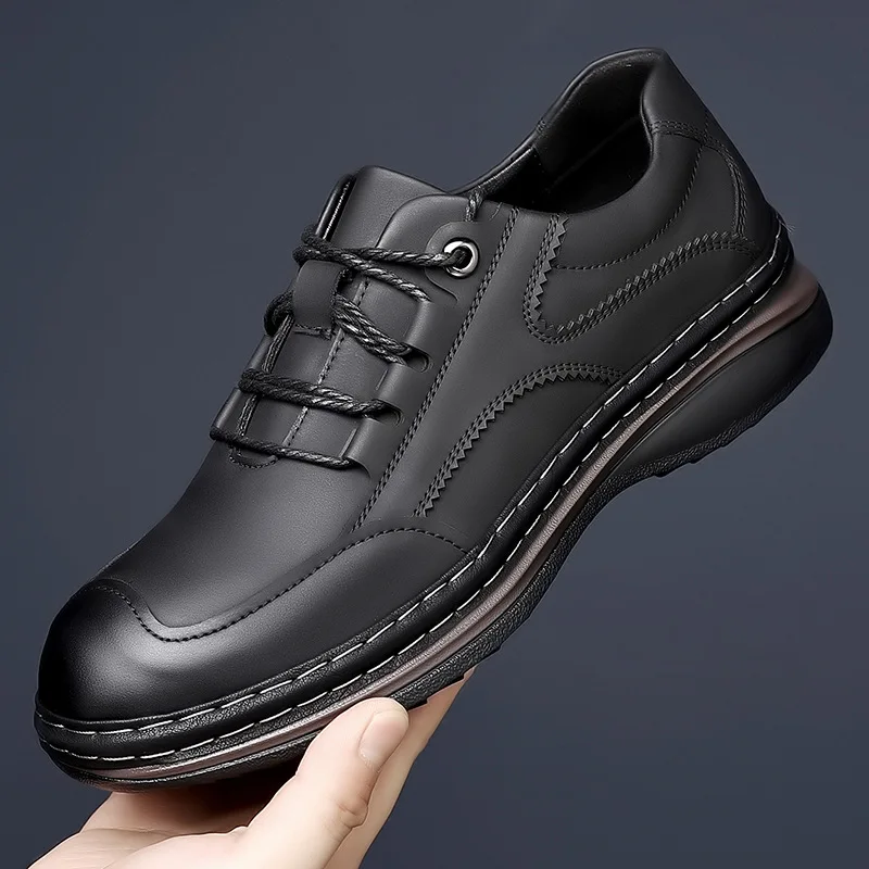

2026 New Designer Soft Leather Shoes for Men Solid Color Fashion Casual Lace Hiking Board Shoes Male Autumn Platform Shoe Man
