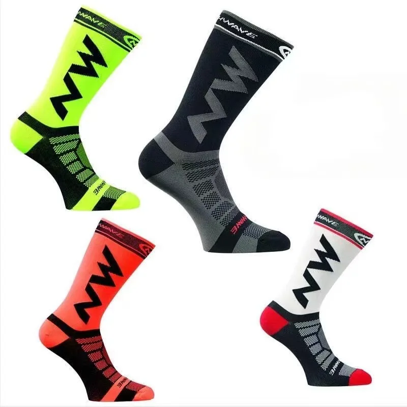 

4 Pairs Outdoor running training, cycling sports socks, outdoor sports marathon socks, football socks, basketball socks