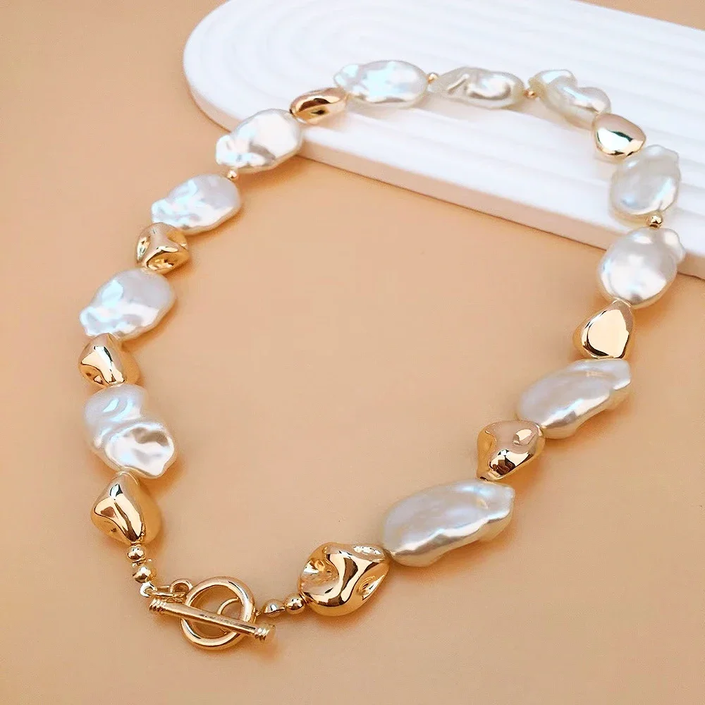 Noble Temperament Ladies Vintage Baroque Royal Style Jewelry Classic Pearl Necklaces Are Perfect for Everyday Party Gift Jewelry