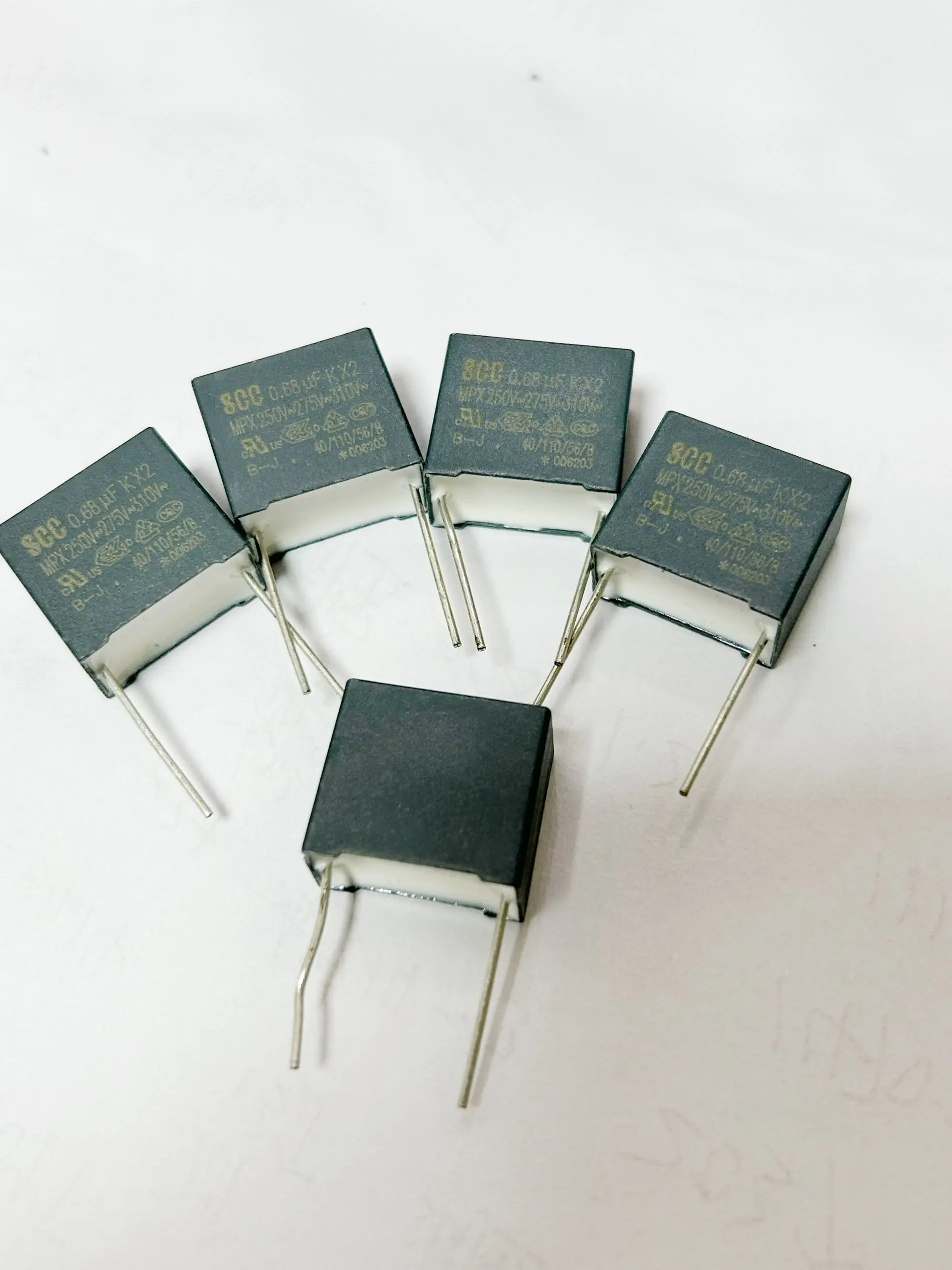

10 шт./лот SCC MKP 684 680nf 0,68 мкФ 275 В 310 В x2 тонкопленочный безопасный стандартный конденсатор