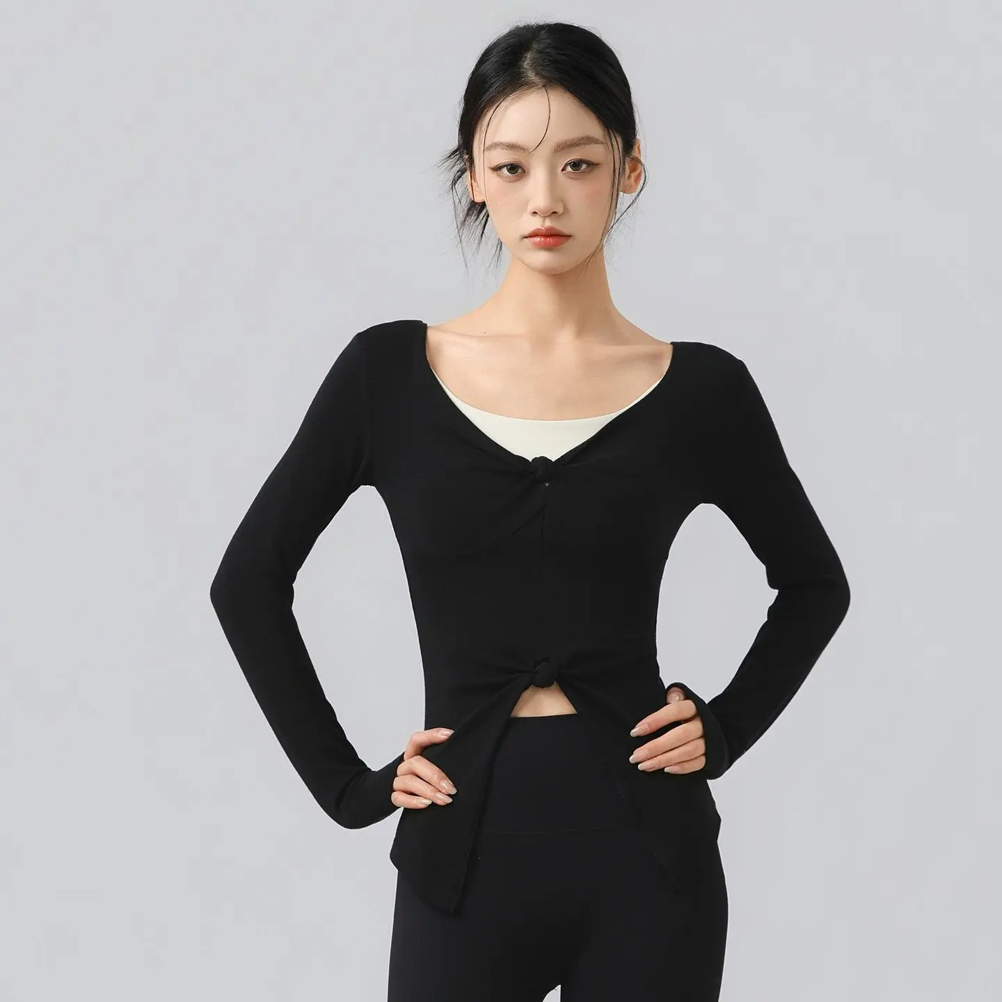 Sexy V-Ausschnitt Yoga Langarm-Schlankheits-Fitness-Top Doppelknoten Schlankes Lauf-Sportshirt für Damen für Herbst und Winter – Detail 6