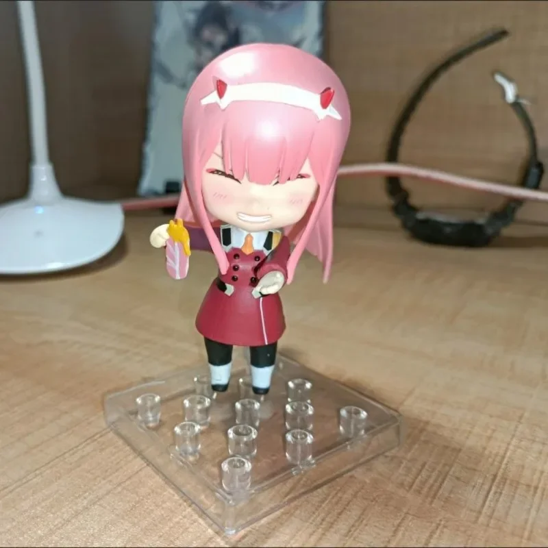 Darling in the Franxx 10cm Q version Nendoroid 952# Zero Two 987# Berry Movable Face Changing Hand Model Boxed Ornaments