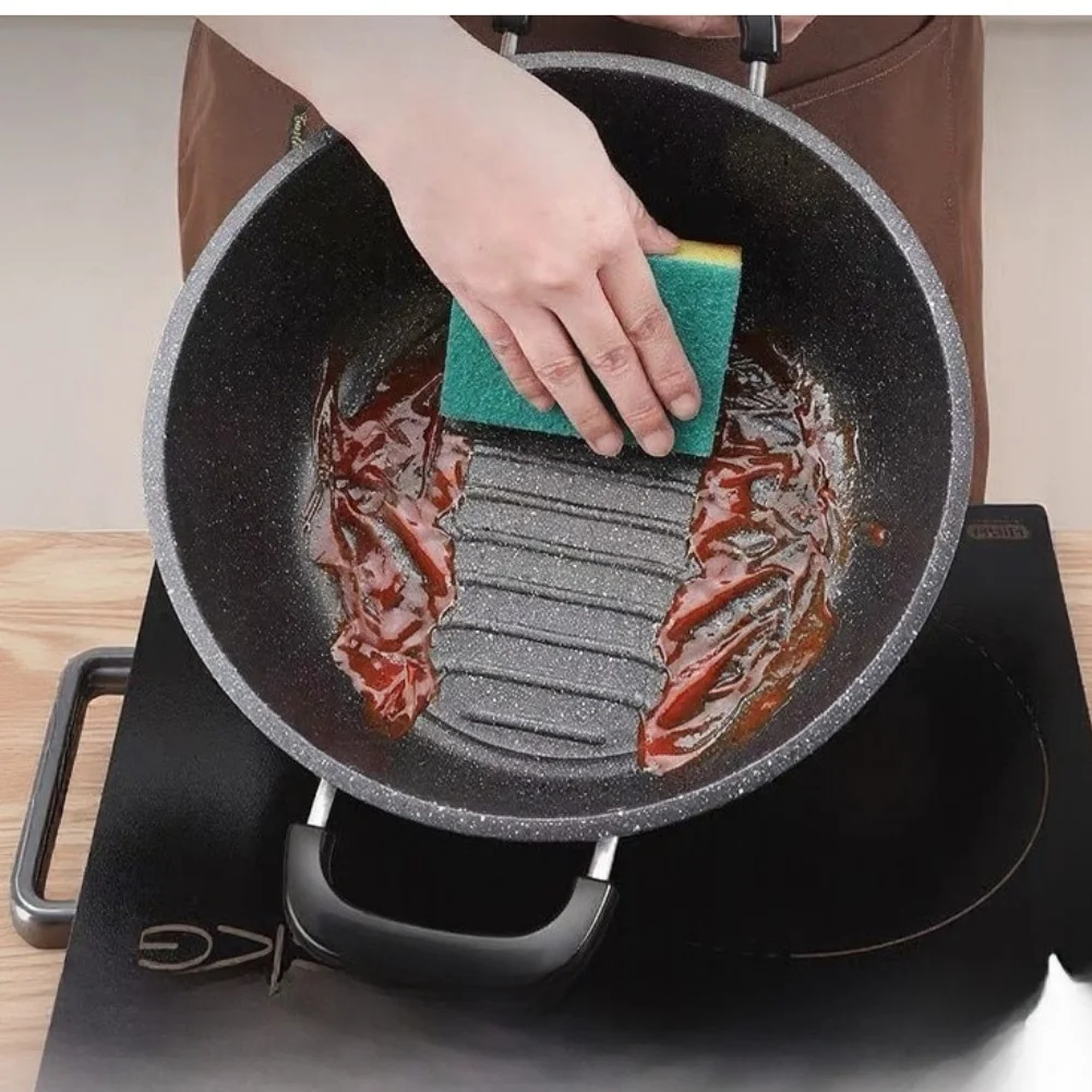 Flat-Bottomed Metal Pot with Heat-Blocking Side Grips for Safe Handling During For Stew Bone Soup and Ingredient Cooking