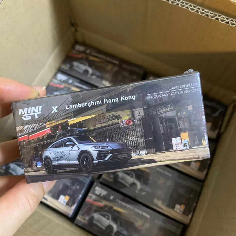 mini-gt-1-64-model-car-lambor-urus-alloy-die-cast-vehicle-443-rhd-hk-exclusive