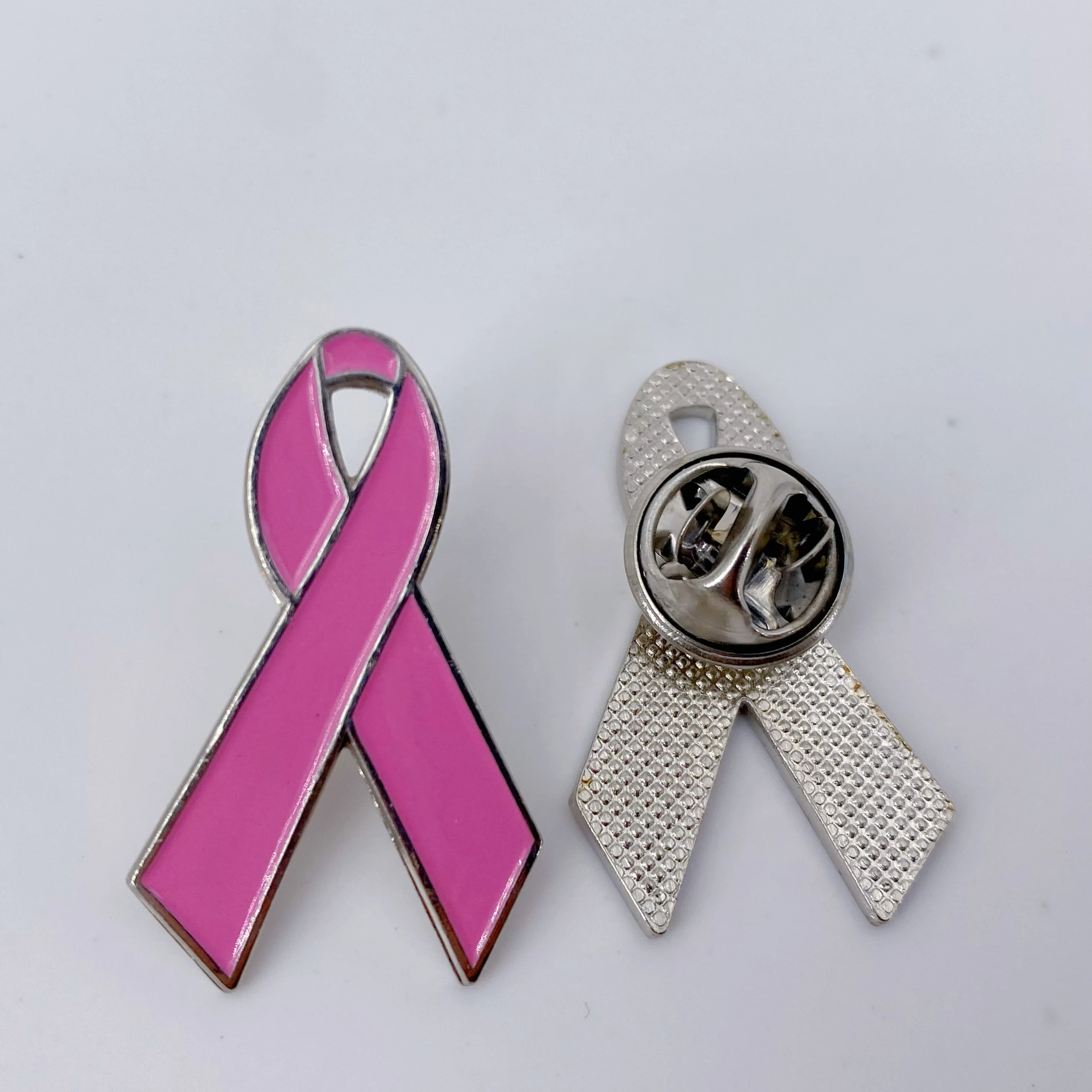Épingles de sensibilisation au cancer du sein avec ruban rose pour femmes, broche en forme de ruban de l'espoir rose, cadeaux pour événements caritatifs, 5/10/50/100 pièces