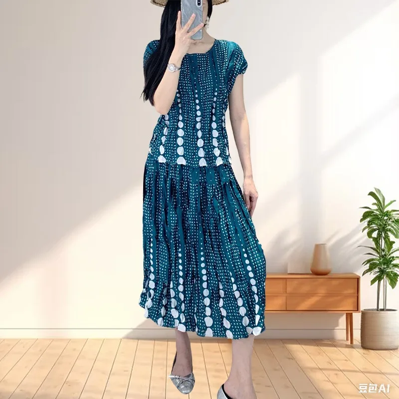 

Miyake Pleated Fashion Temperament Suit Female Summer Retro Elegant Top T-shirt Polka Dot Half Skirt Loose Large Size 2piece Set