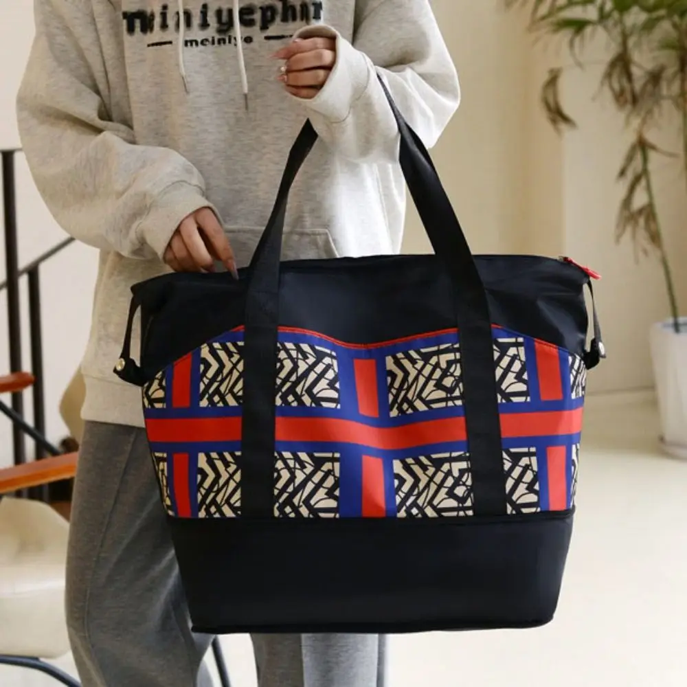 Large Capacity Nylon Travel Duffel Bag Multifunctional Waterproof Carry on Luggage Bag Convenient Portable Fitness Training Bag