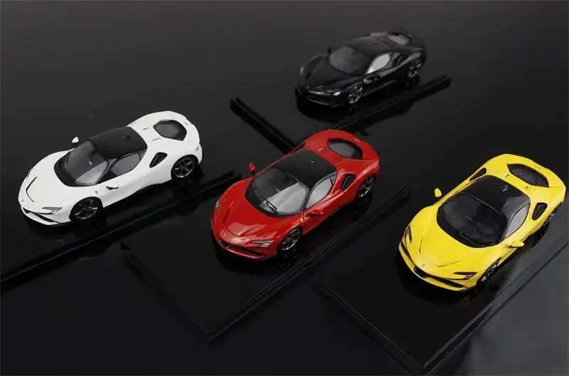 LF Model 1:64 Novitec SF90 Red / Black / Yellow / White limited699 Diecast Model Car