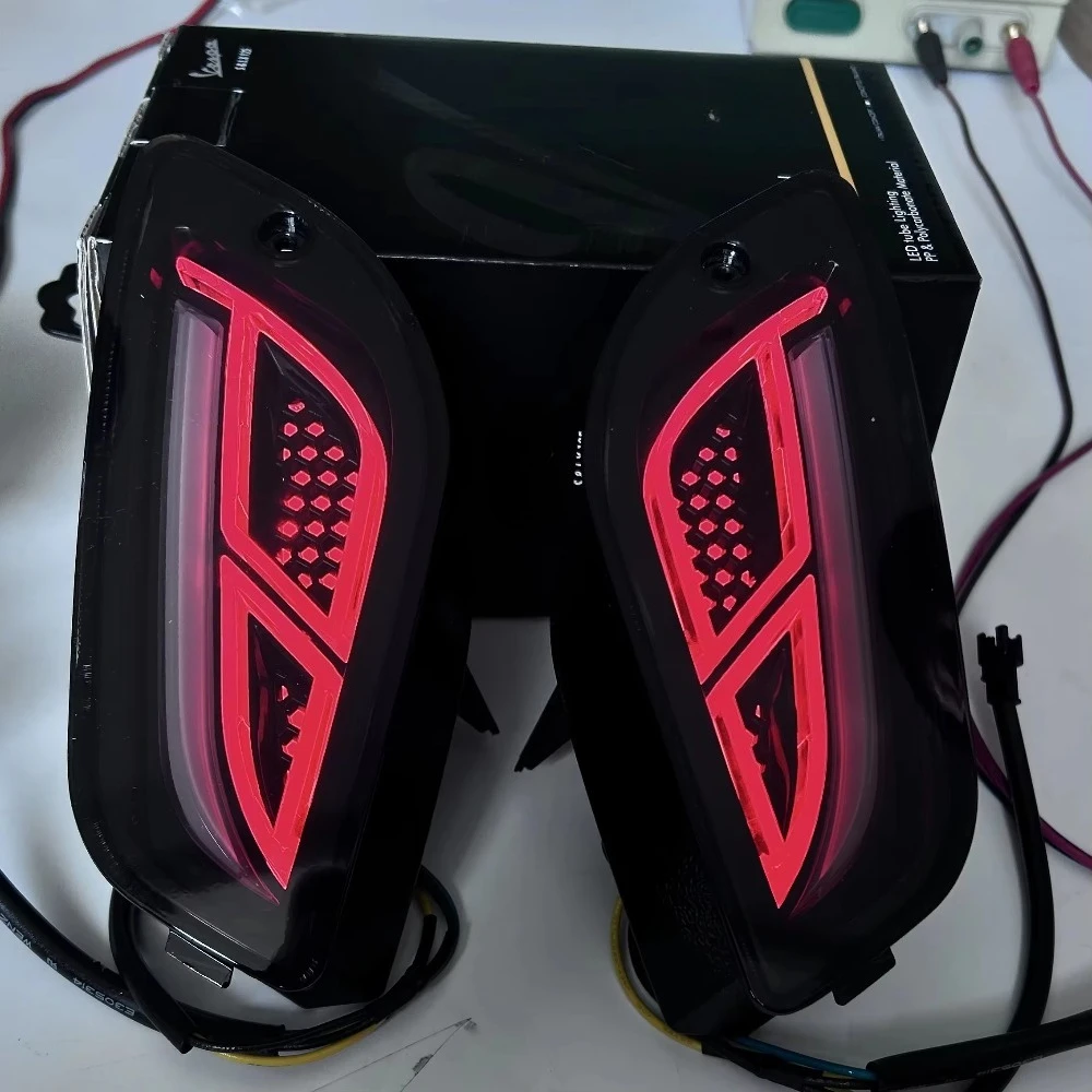 E-MARK  VIRTU  FRONT LIGHT LED TURN SIGNAL LAMP for Piaggio VESPA  SPRINT Primavera 150  LX 125 S125 Scooter