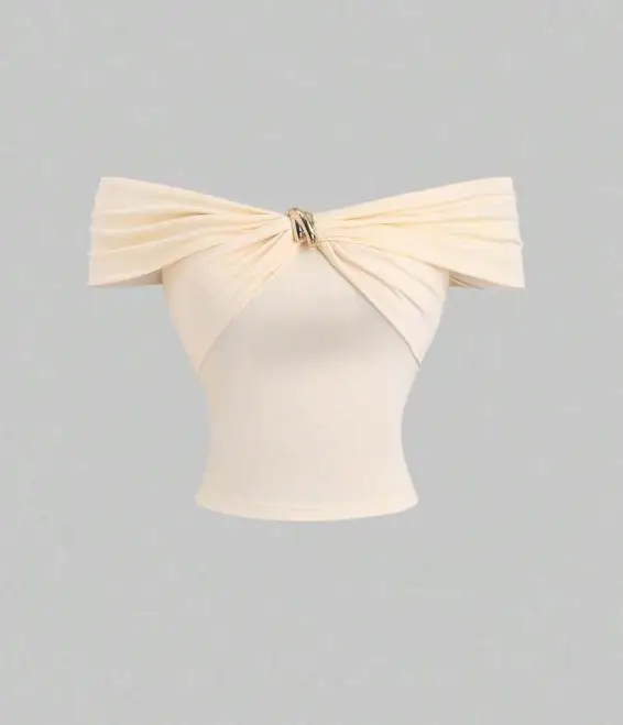 

2026 Small Niche Off Shoulder Short Sleeved Top In Beige Color Women's Fashion Metal Buckle Slim Fit Exposed Navel Short T-Shirt