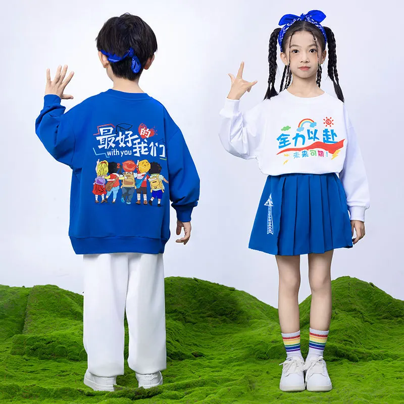 Squadra di cheerleader della scuola primaria e secondaria Cerimonia autunnale Incontro sportivo Set uniforme di classe quadrata Spettacolo di orologi di gruppo