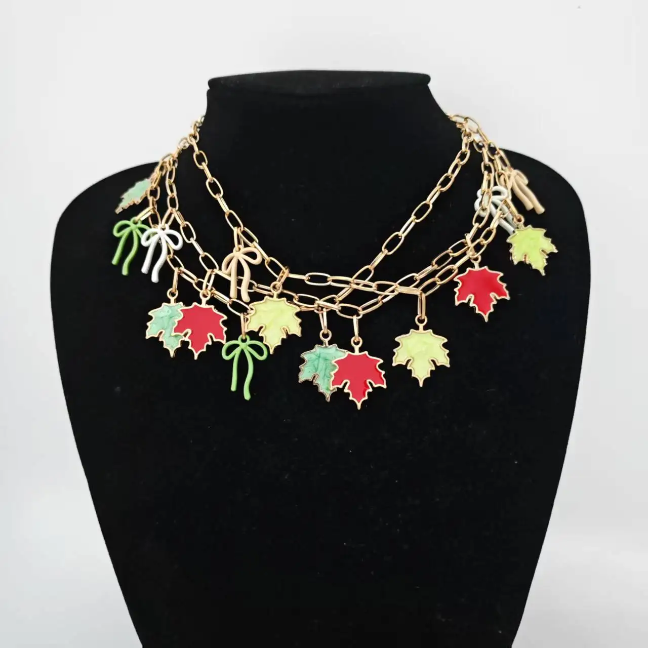 

Woman Colorful Fall Maple leaf Necklace kids GIrl New Style Handmade Callor Chain With Bowknot Pandent Necklace Gifts