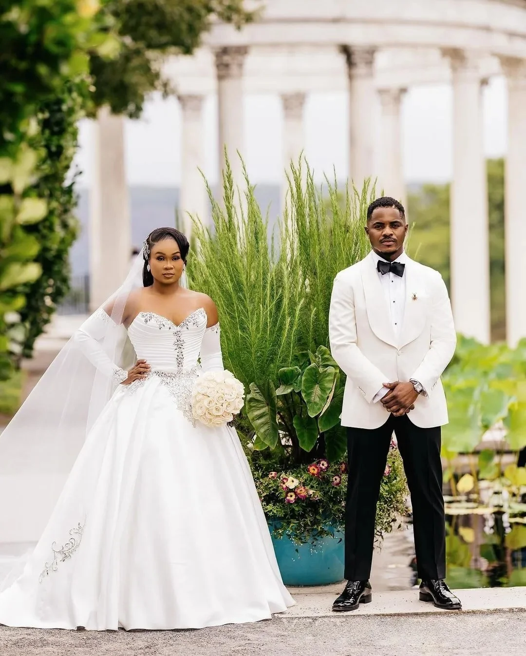 Personalizado plus size vestidos de casamento vestidos de noiva noiva querida vestidos de baile apliques frisado strass princesa