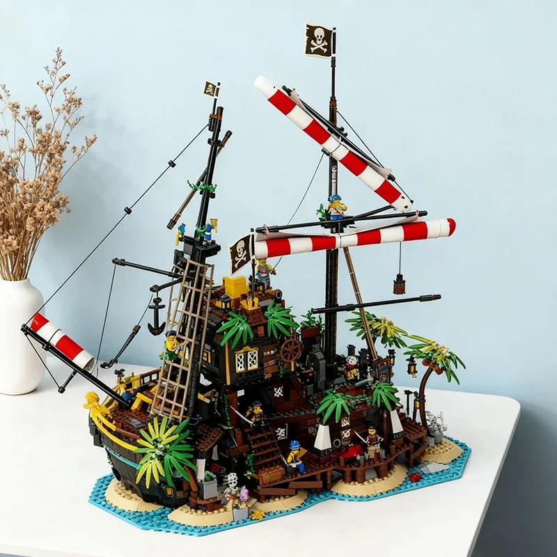 

2545PCS Creative Series Ornament Large Pirate Ship Barracuda Bay Adult Educational Building Blocks Toy Birthday Gift 21322