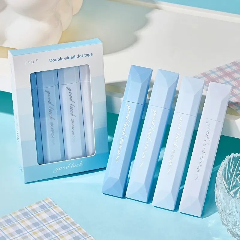 4 قطع من الأشرطة المقاومة للماء، بكرات مطاطية محمولة لسجلات القصاصات، وتغليف الهدايا، وتركيب الصور