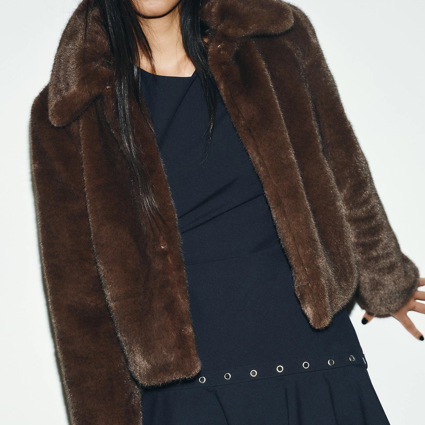 Faionable Kunstfell-Effekt-Mantel für Damen mit Seilknoten Bule Herbst Neuankömmling Z Stand Fit Damen Ja...