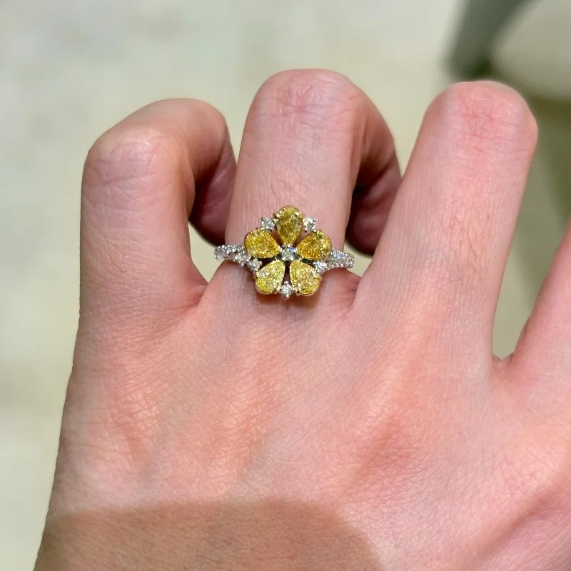 

Классические инкрустированные желтые кольца с цветком драгоценных камней для женщин, легкие роскошные ретро-роскошные изысканные обручальные кольца, сверкающие ювелирные изделия, подарок