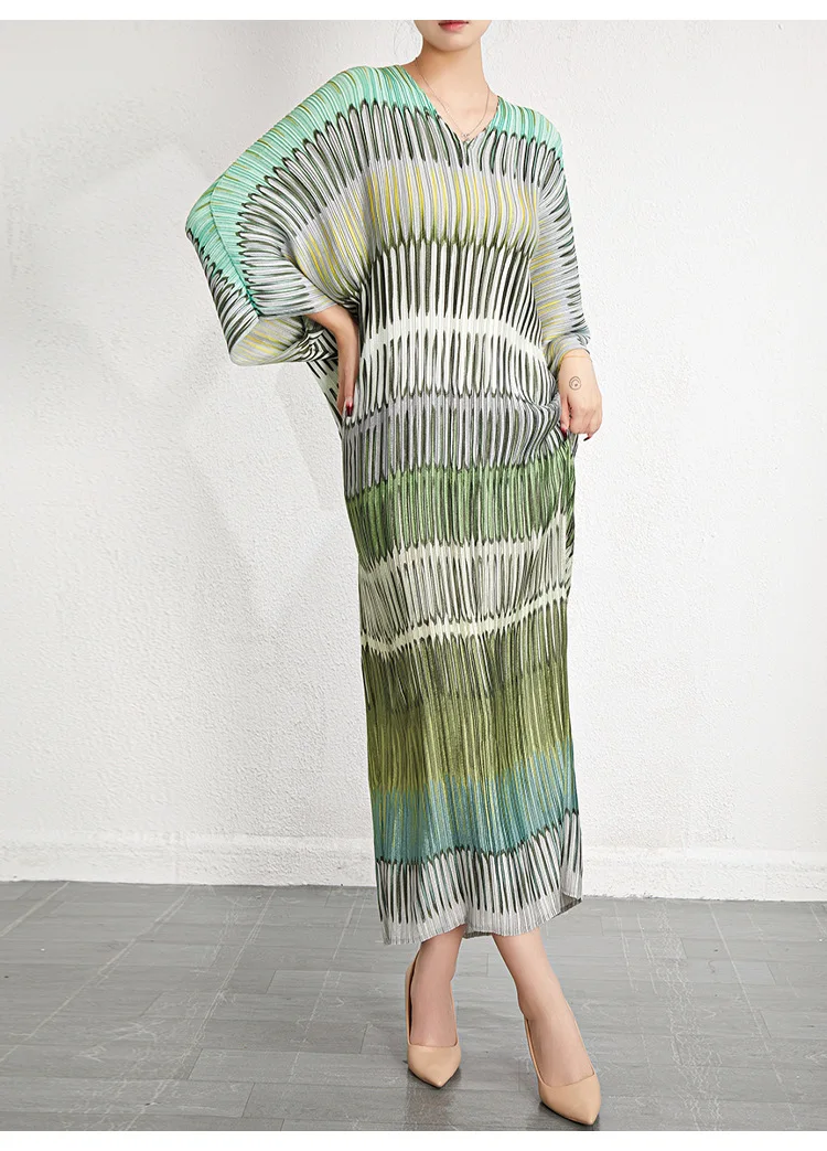 Miyake 2024 Herbst Neues Damen-Fledermausärmel-Langkleid, Locker Sitzend, Übergröße, Modisches Plissee-Maxikleid – Detail 7