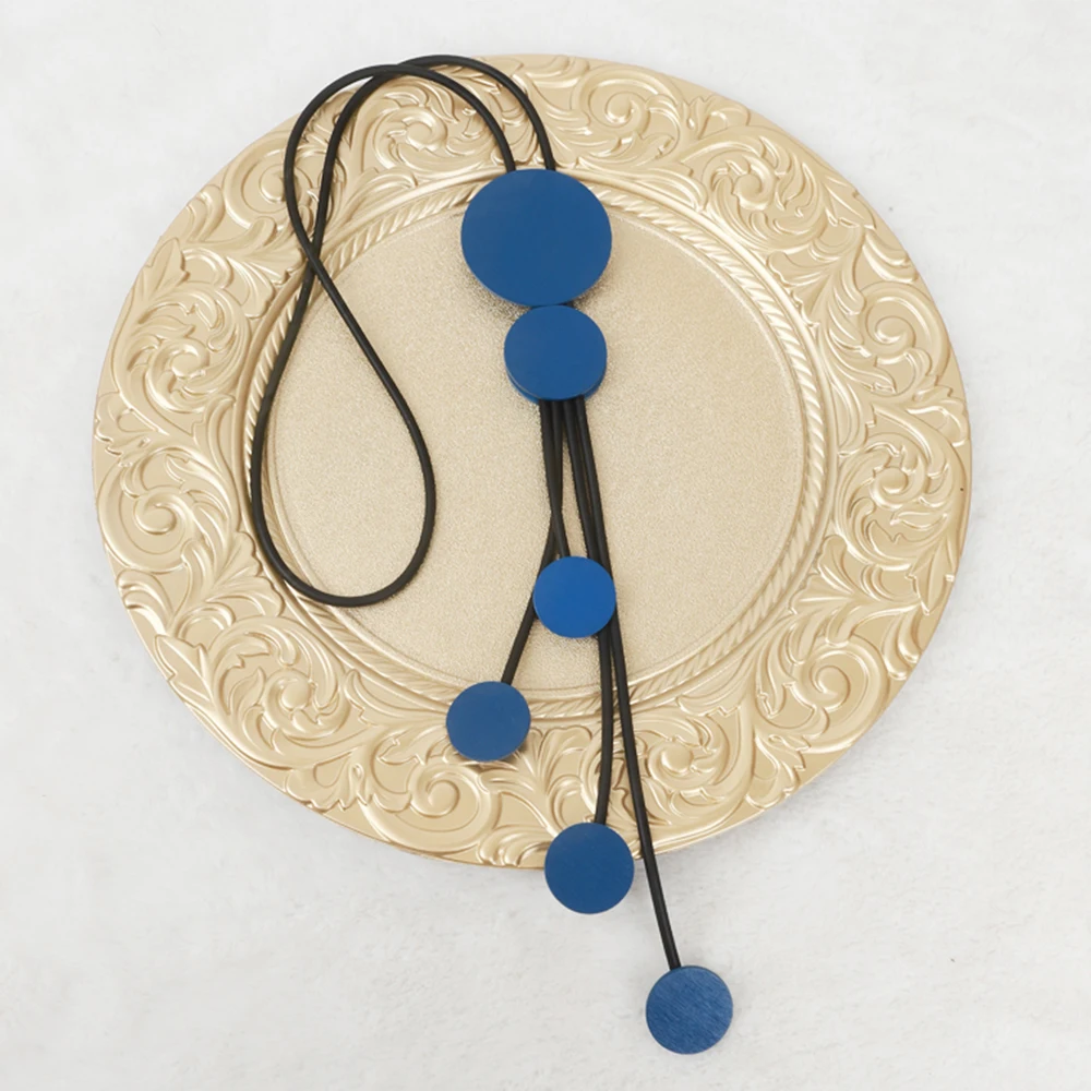 UKEBAY Lange Geometrische Statement-Kreis-Anhänger-Halskette Moderner Minimalistischer Boho-Schmuck für Frauen Leichte Mode-Halskette – Detail 5