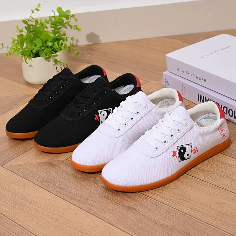 

Plus Size Men Women Tai Chi Martial Arts Shoes Breathable Canvas Non-slip Rubber Sole Comfortable Lightweight Training Sneakers
