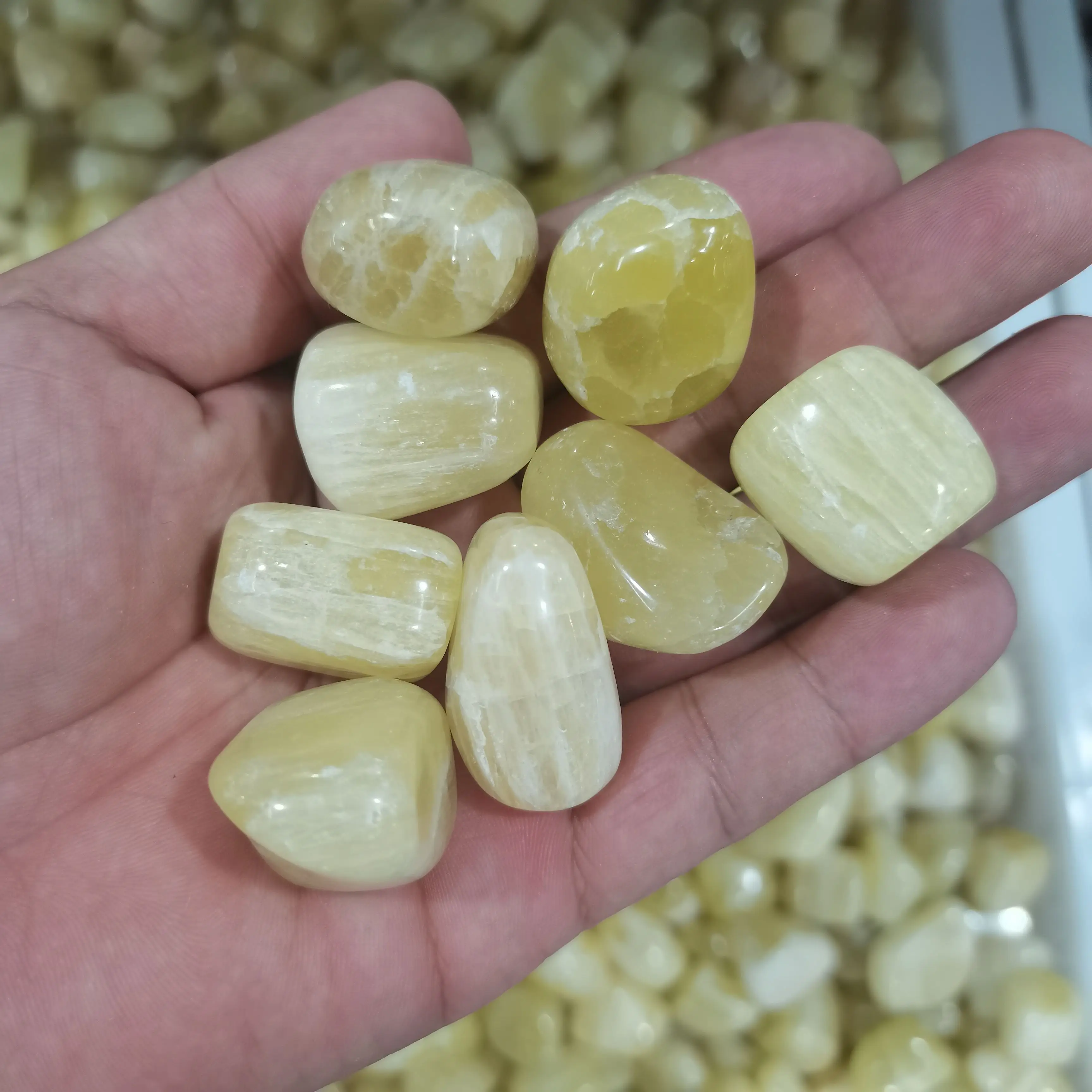 

1000g/bag 20-30mm Natural Round Citrine Crystal Tumbled Bulk Healing Mineral Specime Gemstones Gem Raw Aquarium Decoration Gift