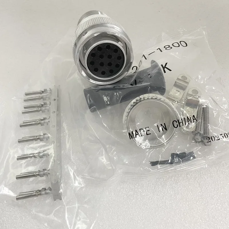 New 14-Hole with Tail Clip HD36-18-14SN-059 HD36-18-14SE-059 1PCS Connector