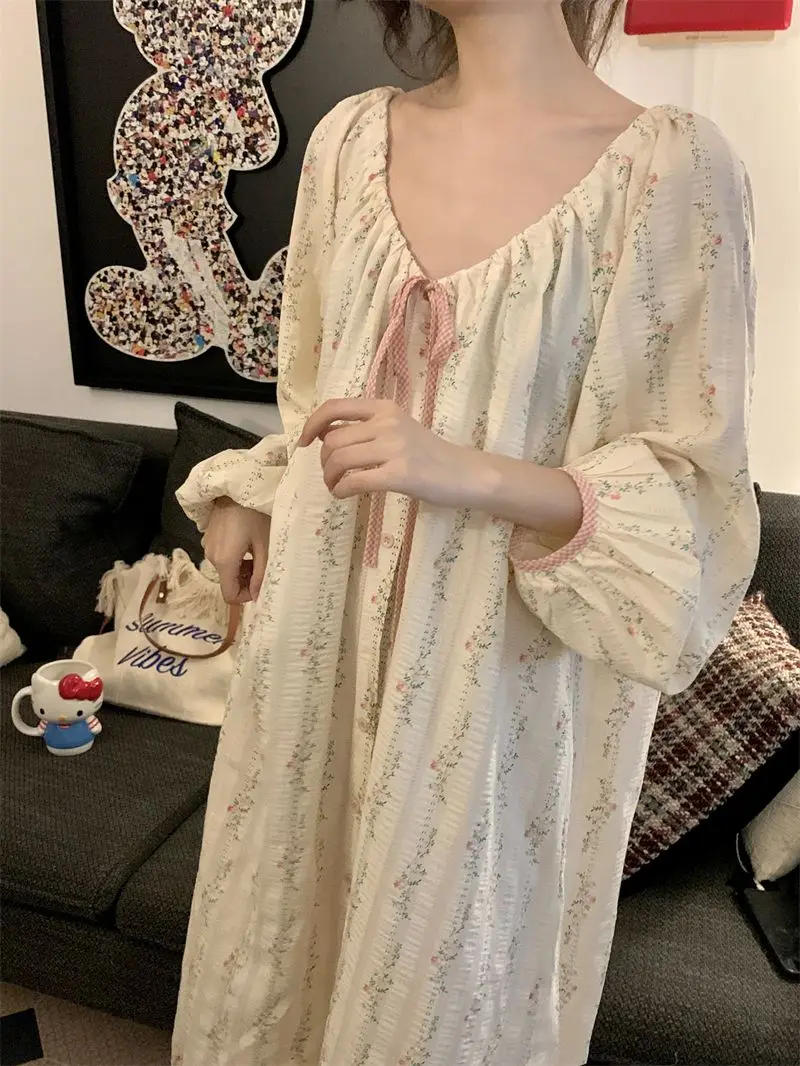 

Пижамы для женщин, весна-осень, с длинными рукавами, средней длины, корейские милые свободные пижамы с цветочным принтом, домашняя одежда в стиле принцессы, атласная базовая одежда