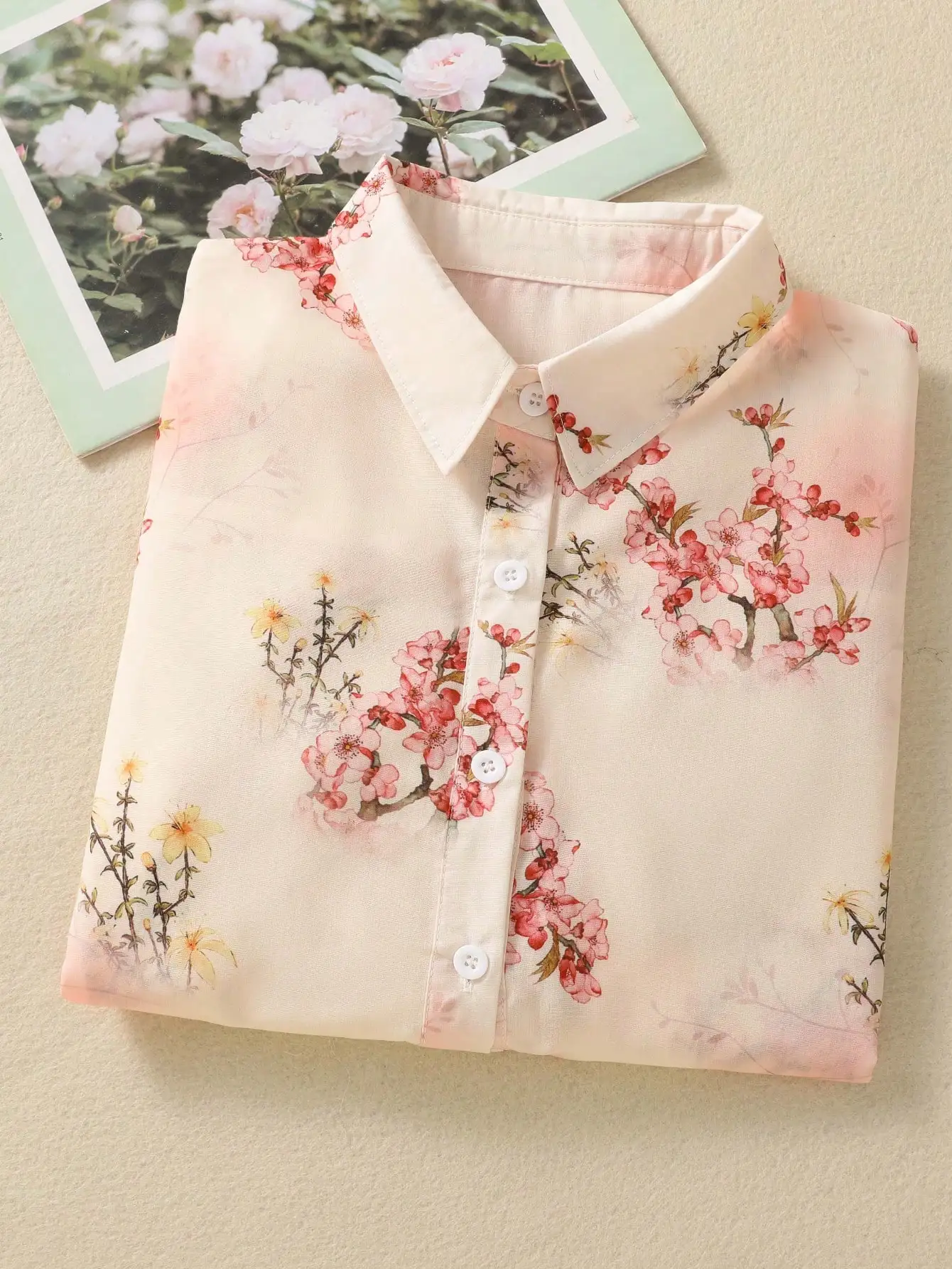 

Women's Short Sleeve Floral Print Button-Front Shirt Casual Top For Spring Summer