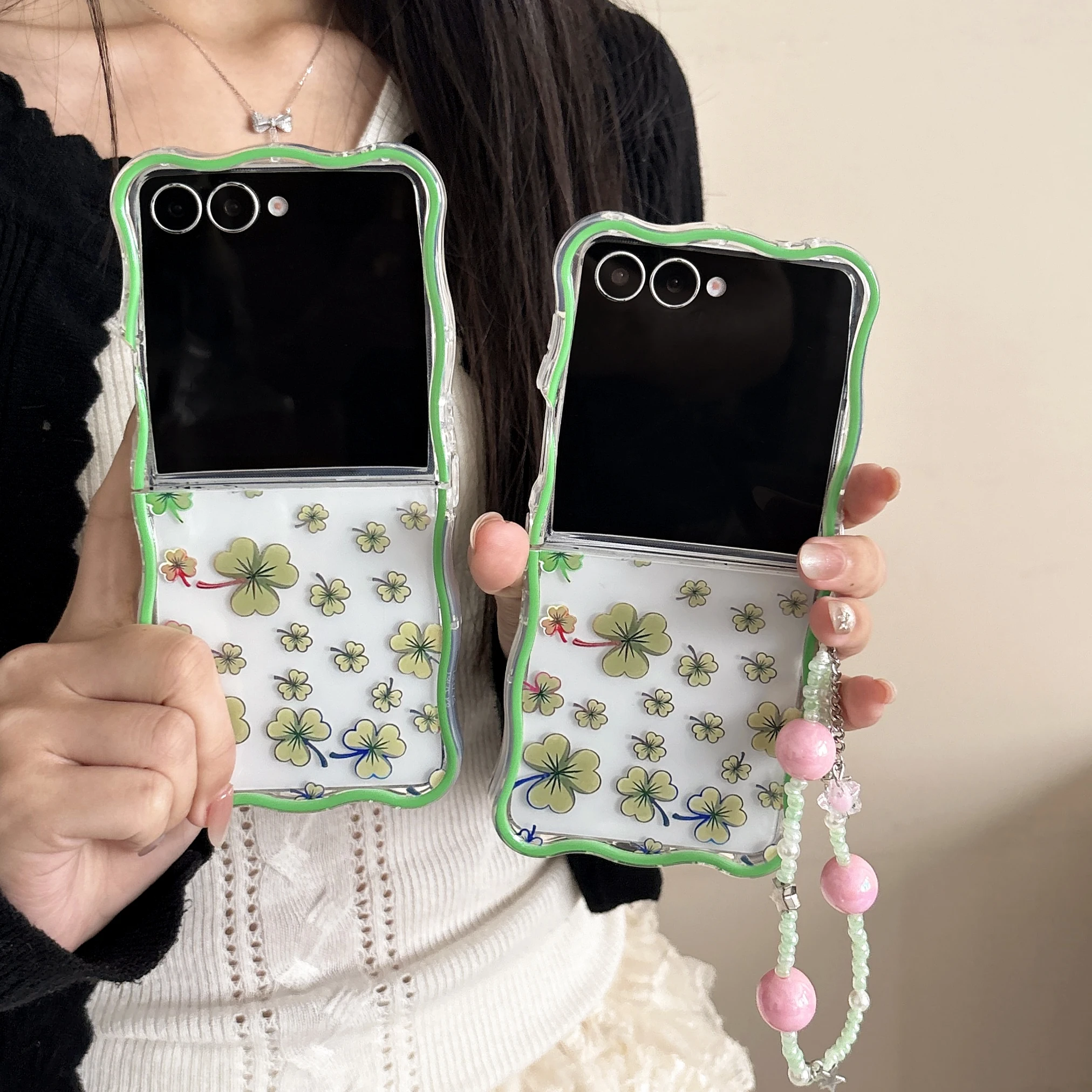 Beautiful clover Phone Case For Samsung Galaxy Z Flip7 FE 6 3 4 5 Shockproof Wave Cover For Samsung Z Flip6 With Lanyard Cover