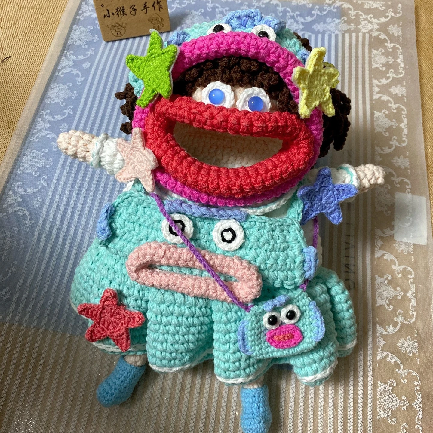 

0083 Ugly Fish Big Mouth Mobile Phone Bag, Cute Backpack Style, Can Hold Mobile Phone and Lipstick Hand-crocheted Large Capacity