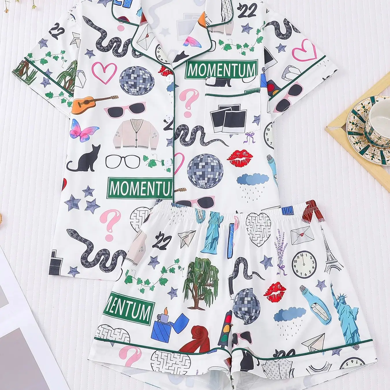 

White background American graffiti element pajama set for women, lapel collar short sleeved home wear, loose casual style