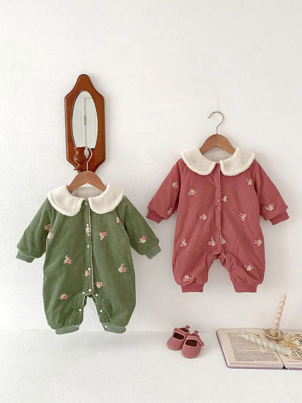 

Korean Version Of Winter Newborn Baby Fleece Thickened Onesie Infant Lapel Corduroy Embroidery Rompers Children Cotton Clothes