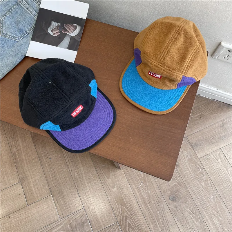 Polar Fleece Baseball Cap Female Men\'s Autumn and Winter Warm Flat Eaves Cap Retro Peaked Cap