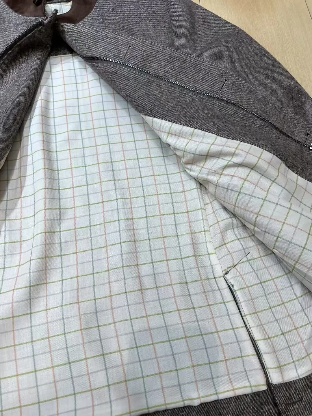 

Новинка Весны 2026: Высококачественная модная женская шерстяная куртка в ретро-стиле с воротником-стойкой