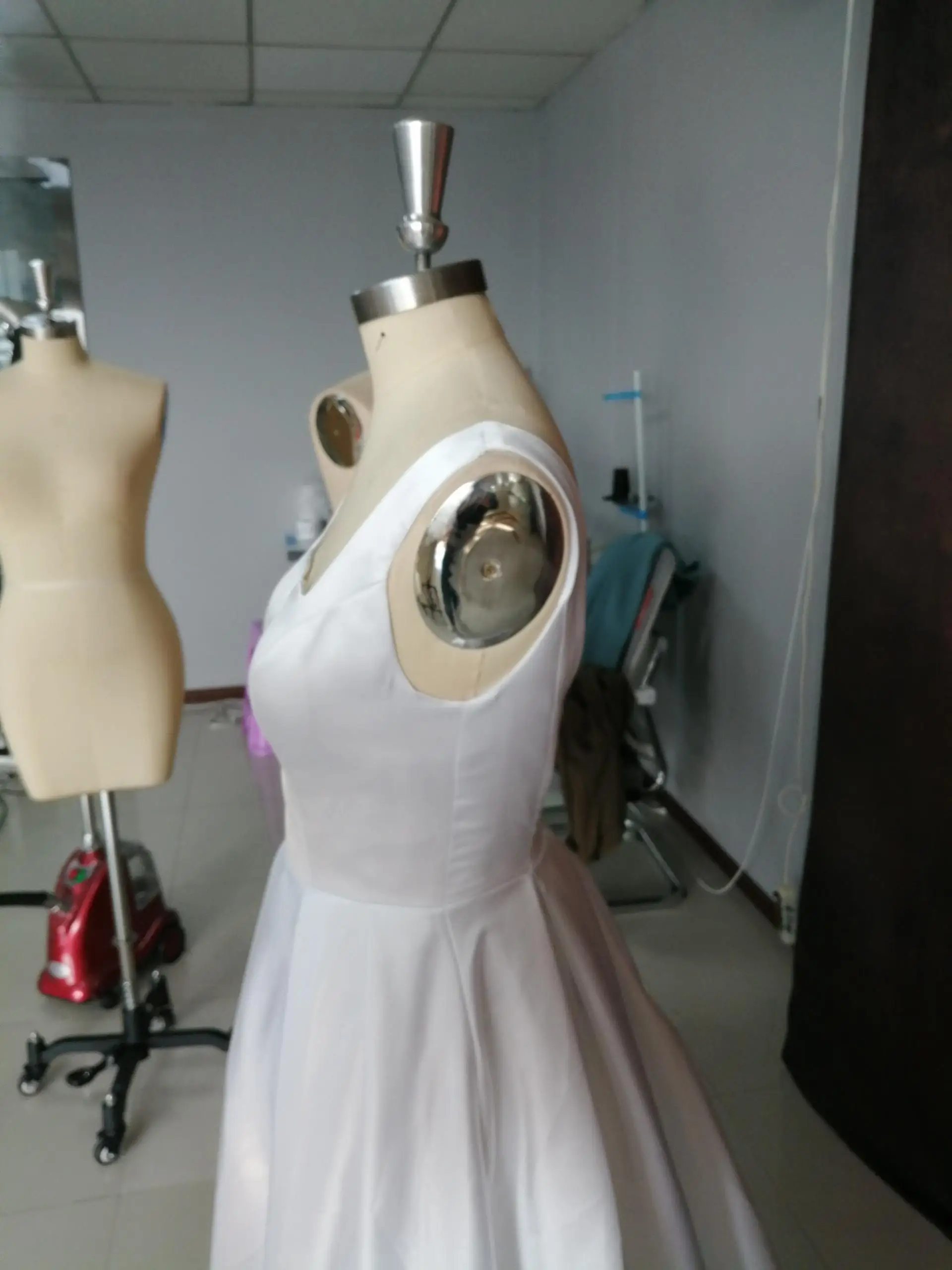 LORIE Vintage Satin Wedding Dresses Square Collar A-Line Mono Bridal Gowns Side Slit Sleeveless Princess Bride Dress customized